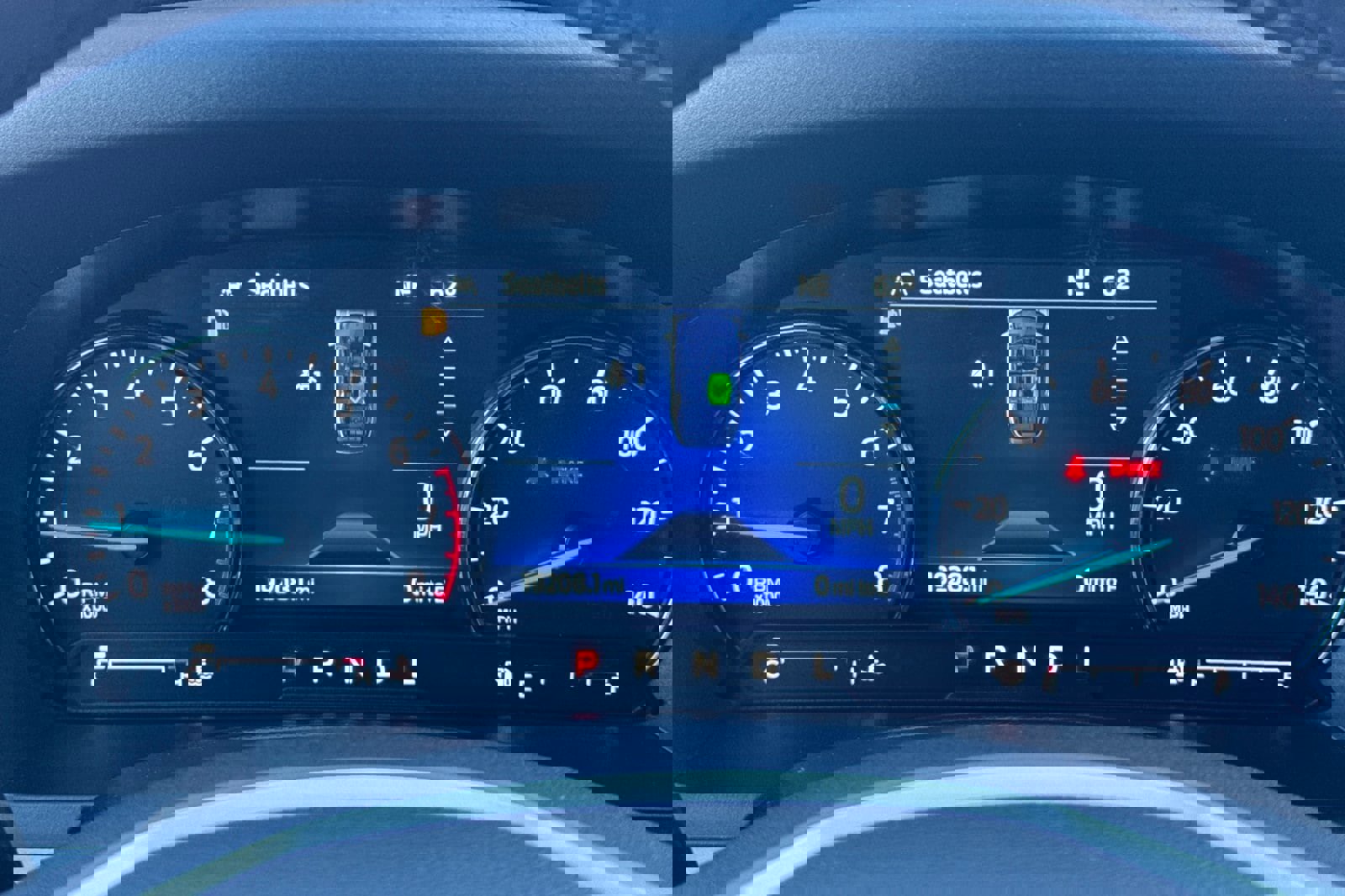 Certified 2022 Ford Explorer XLT w/ Equipment Group 202A image 25