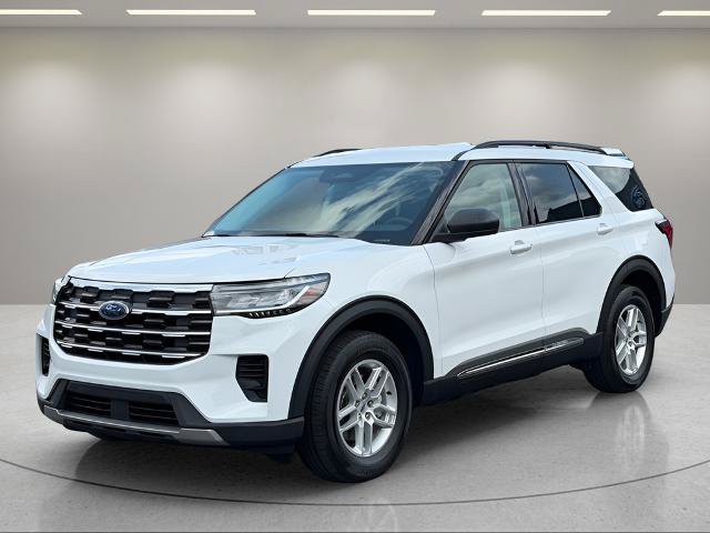 Certified 2025 Ford Explorer Active AWD/4WD image 3