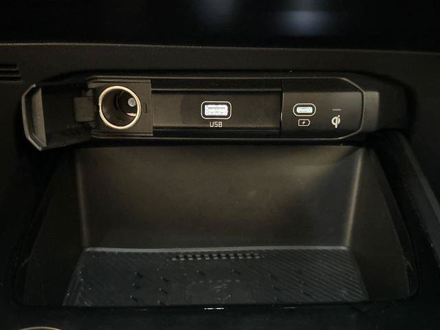 Used 2023 Kia Niro EX Touring FWD image 29