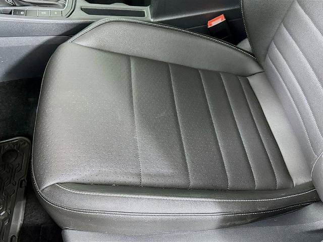 Used 2023 Volkswagen Jetta SE FWD image 21