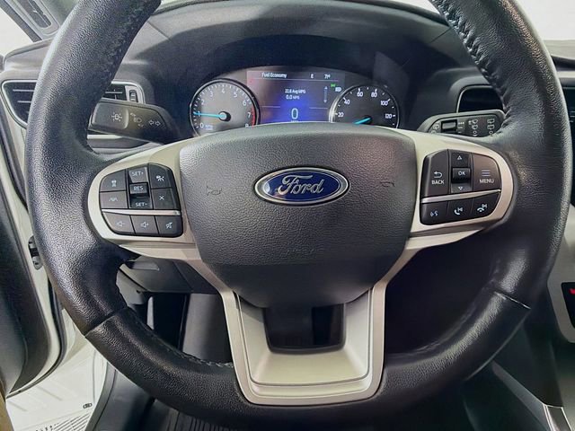Certified 2022 Ford Explorer XLT w/ Equipment Group 202A image 13