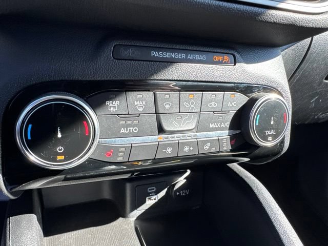 Certified 2022 Ford Escape SE w/ SE Sport Appearance Package AWD/4WD image 26
