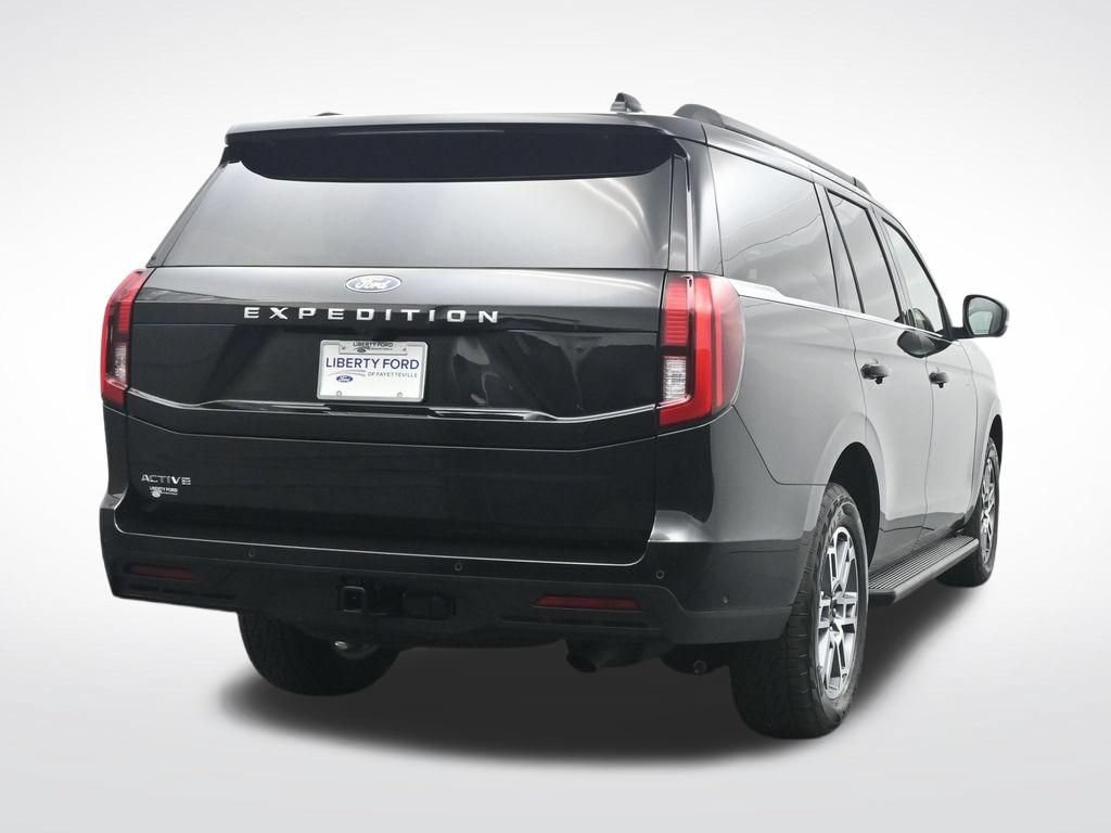 Certified 2025 Ford Expedition Active AWD/4WD image 7