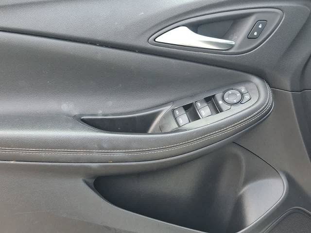 Used 2024 Buick Encore GX Sport Touring AWD/4WD image 16