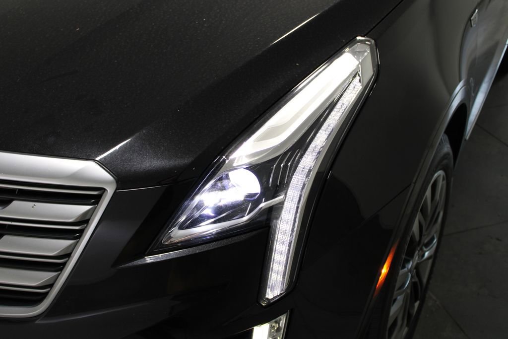 Used 2018 Cadillac XT5 Premium Luxury FWD image 57