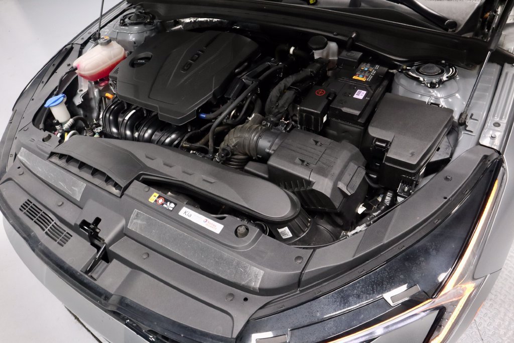 Used 2025 Kia K5 GT-Line w/ GT-Line Premium Package AWD/4WD image 19