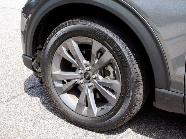 Certified 2025 Ford Explorer Active w/ Active Comfort Package AWD/4WD image 5