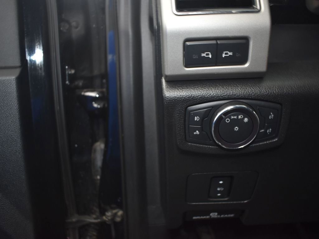 Certified 2020 Ford F350 Lariat w/ Lariat Value Package image 34