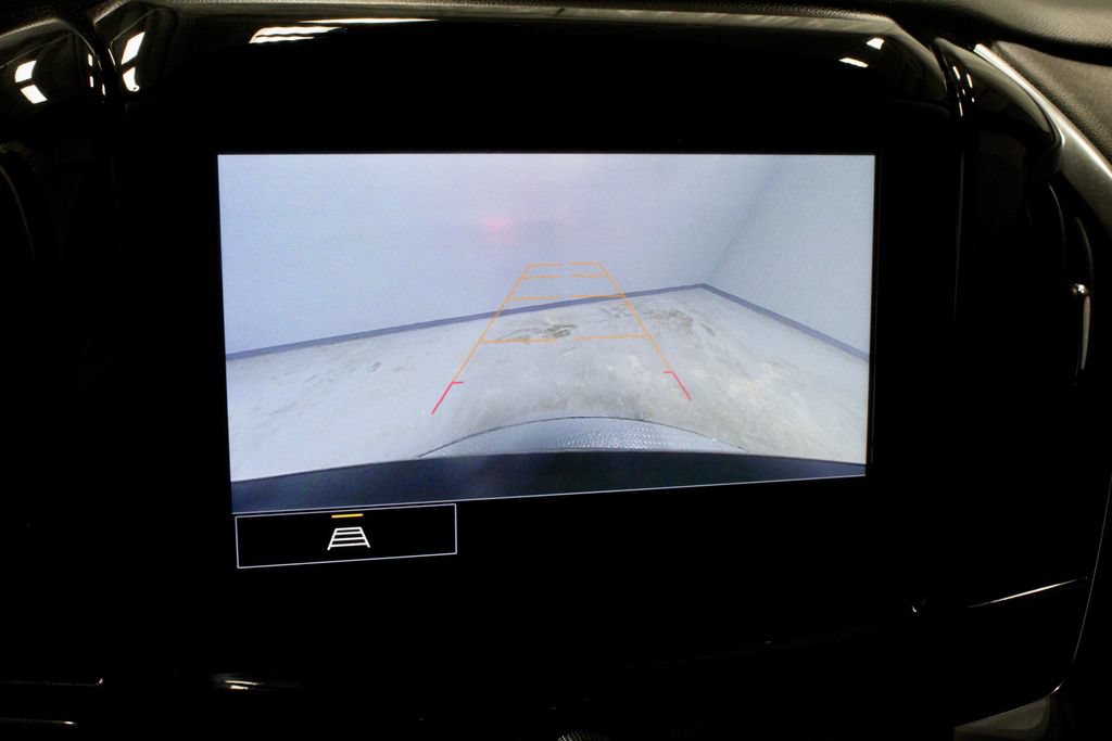 Used 2023 Chevrolet Traverse LT w/ Midnight/Sport Edition AWD/4WD image 2