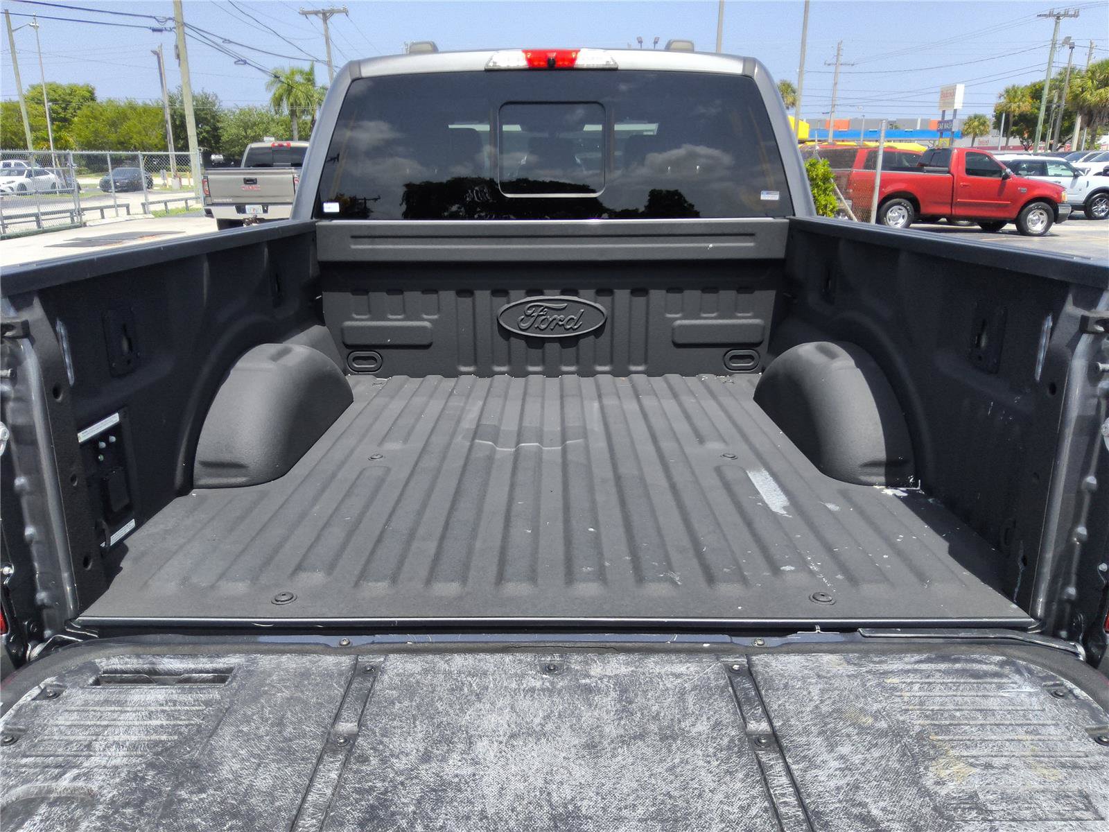 Certified 2021 Ford F150 Platinum w/ Equipment Group 701A High AWD/4WD image 6