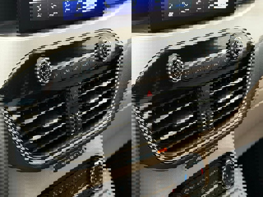 Certified 2022 Ford Escape SEL image 33