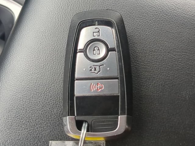 Certified 2024 Ford Explorer XLT RWD image 28