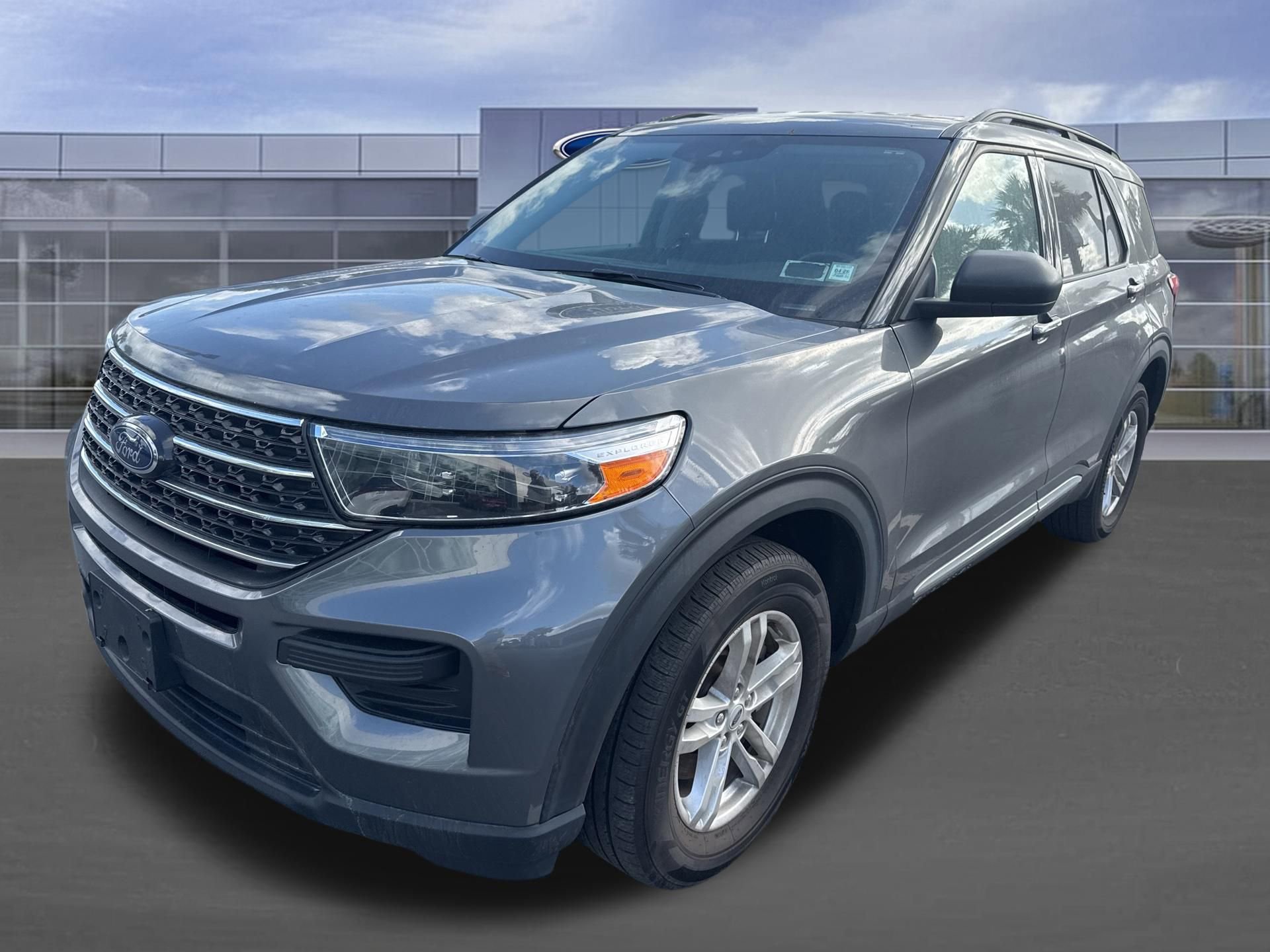 Certified 2023 Ford Explorer XLT AWD/4WD image 9
