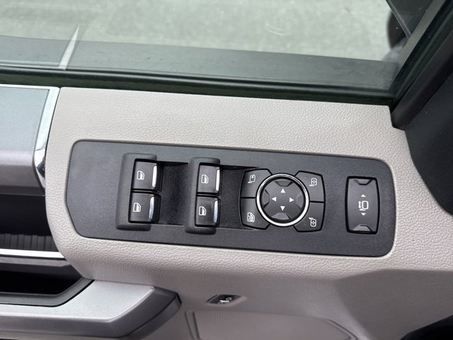 Certified 2019 Ford F250 XLT w/ XLT Premium Package image 15