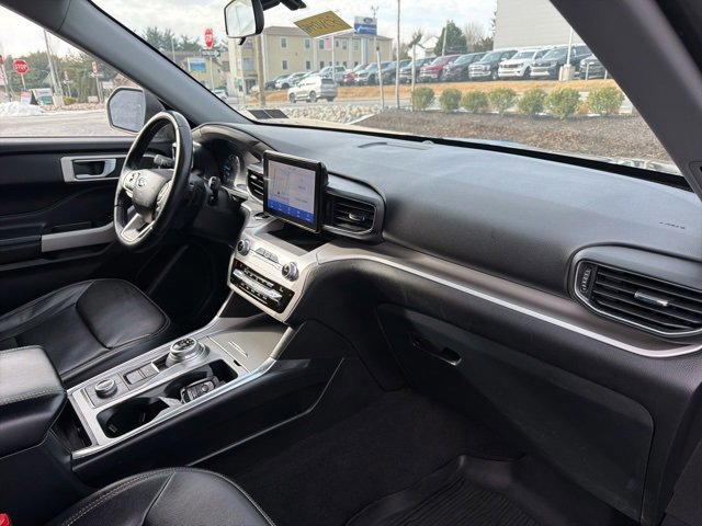 Certified 2020 Ford Explorer XLT w/ Equipment Group 202A image 41
