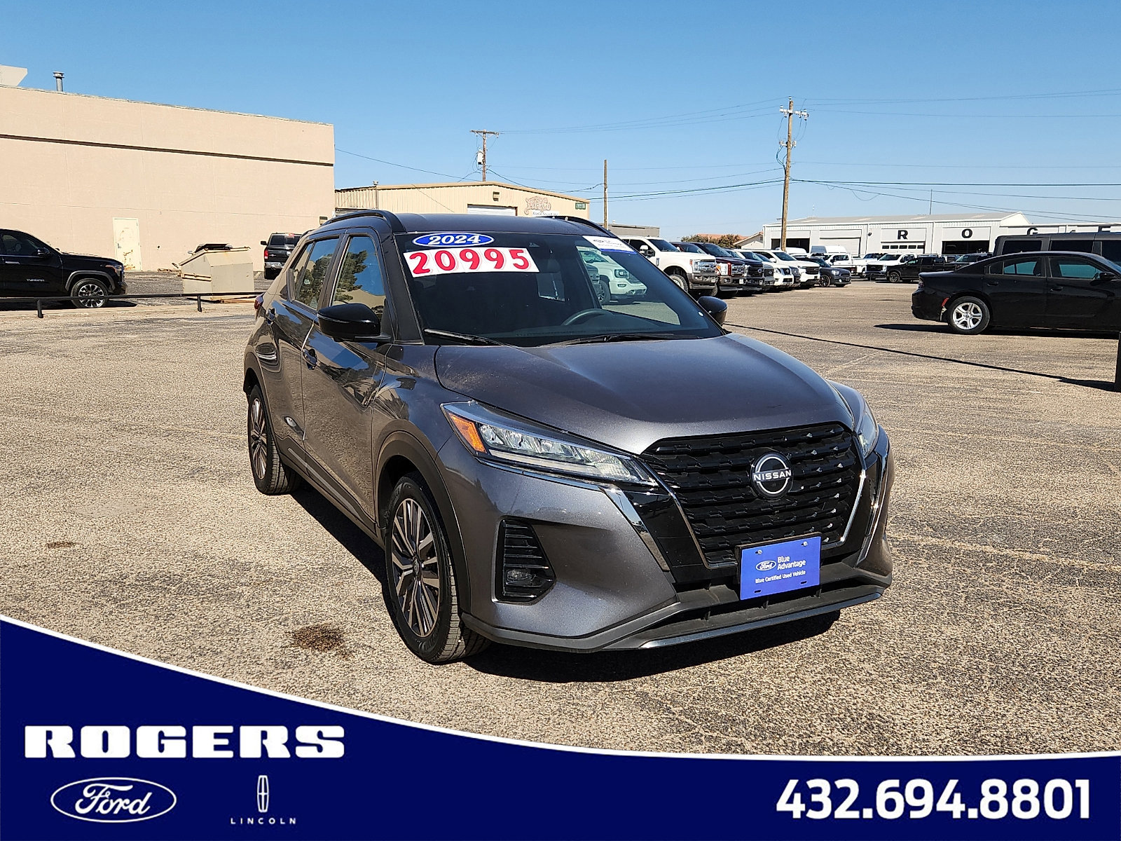 Used 2024 Nissan Kicks SR image 6