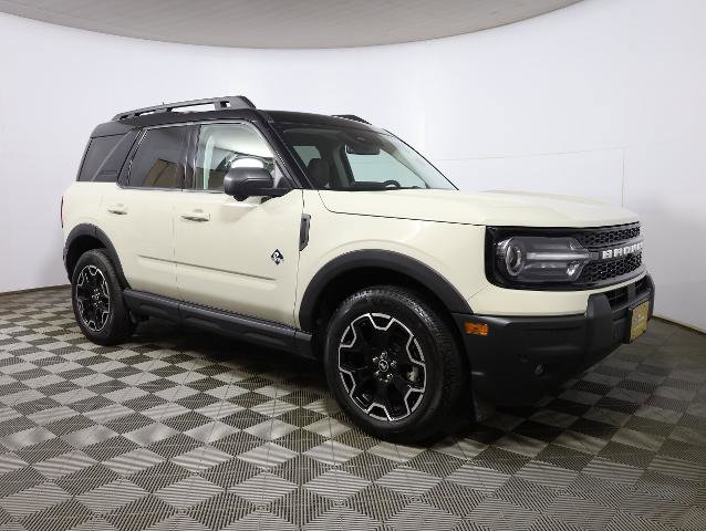 Certified 2025 Ford Bronco Sport Outer Banks w/ Outer Banks Tech Package+ AWD/4WD image 4