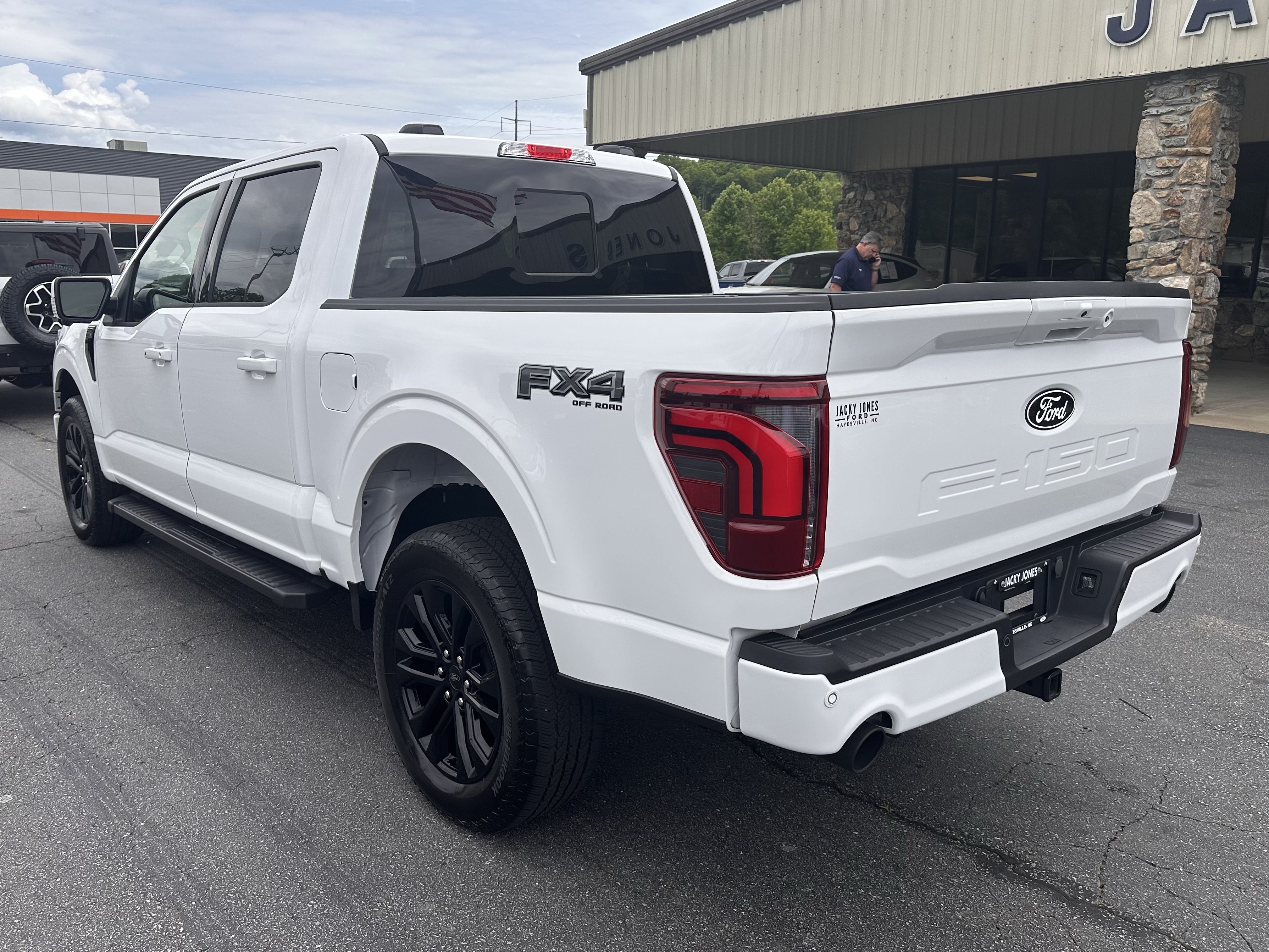 Certified 2025 Ford F150 Lariat w/ Equipment Group 501A Mid AWD/4WD image 8
