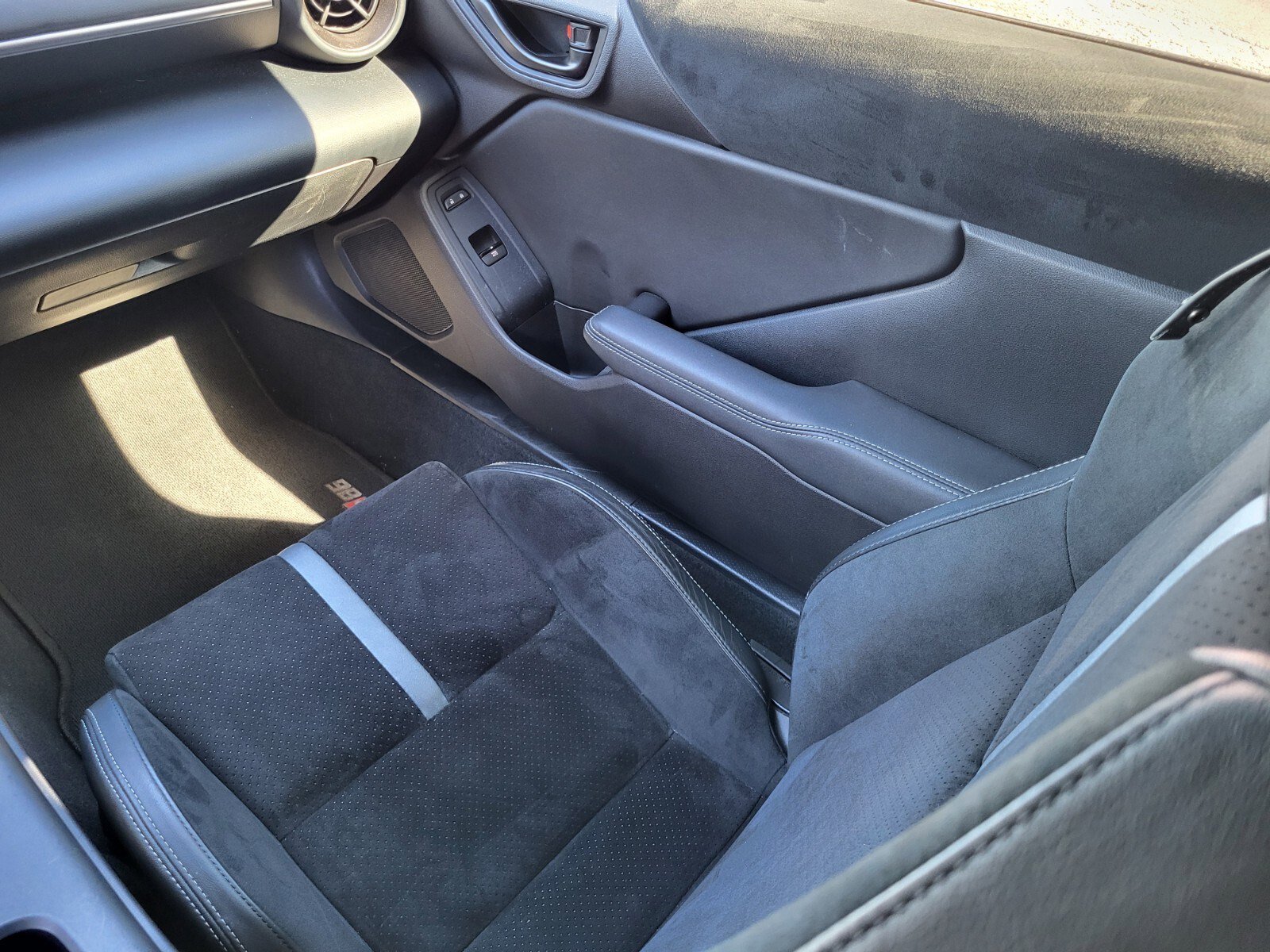 Used 2023 Toyota GR86 Premium image 14