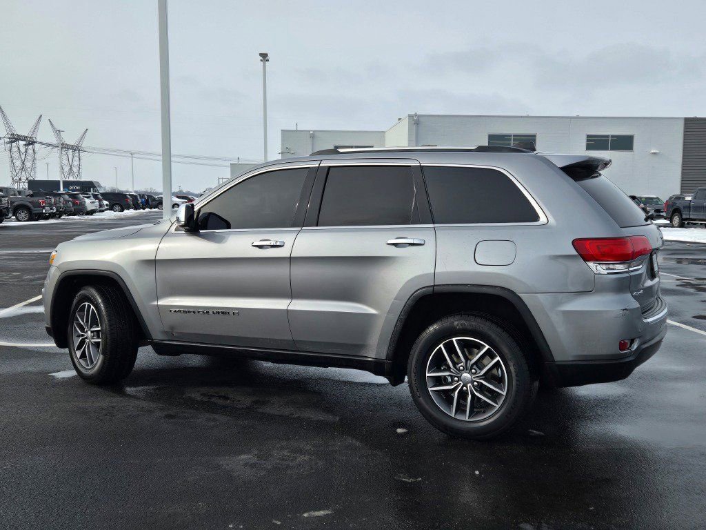 Used 2018 Jeep Grand Cherokee Limited image 15