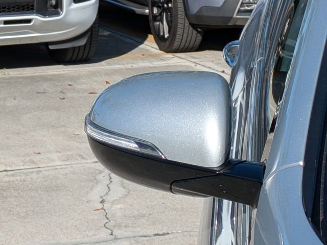 Used 2019 Kia Sorento EX image 10