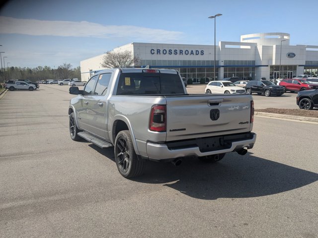 Used 2022 RAM 1500 Laramie AWD/4WD image 5