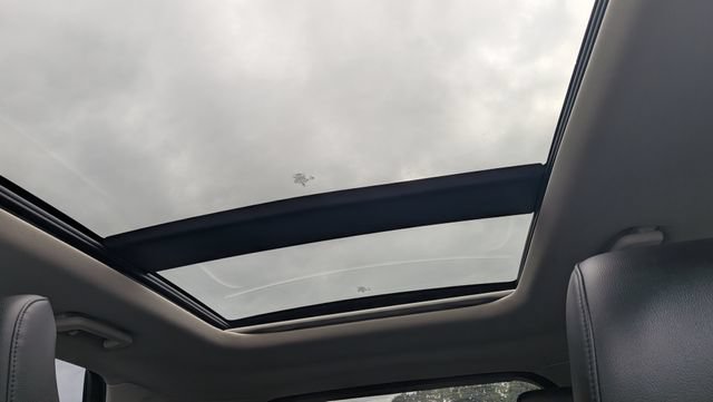 Certified 2023 Ford Edge Titanium AWD/4WD image 39