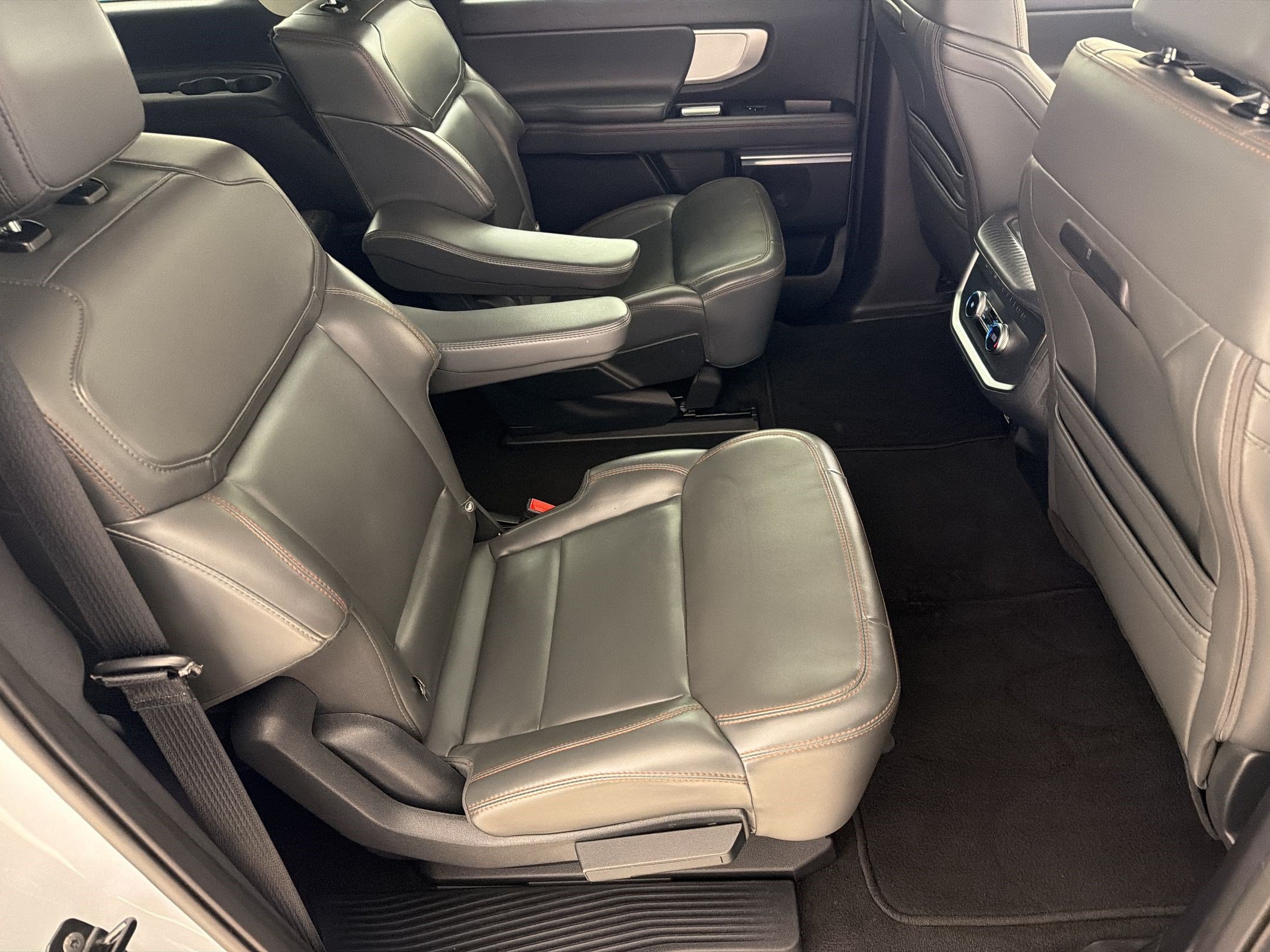Certified 2025 Ford Expedition Max Active AWD/4WD image 30