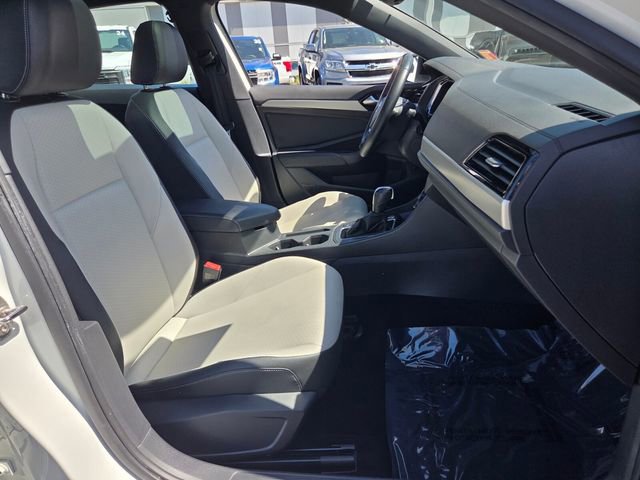 Used 2021 Volkswagen Jetta R-Line image 18