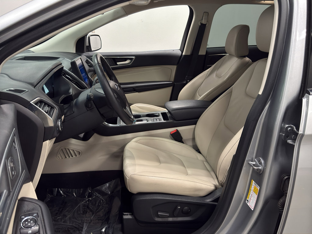 Certified 2022 Ford Edge Titanium image 10