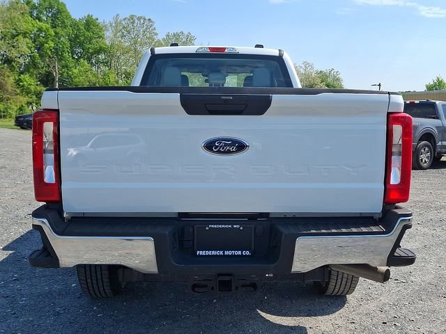 Certified 2025 Ford F250 XL w/ XL Chrome Package AWD/4WD image 3