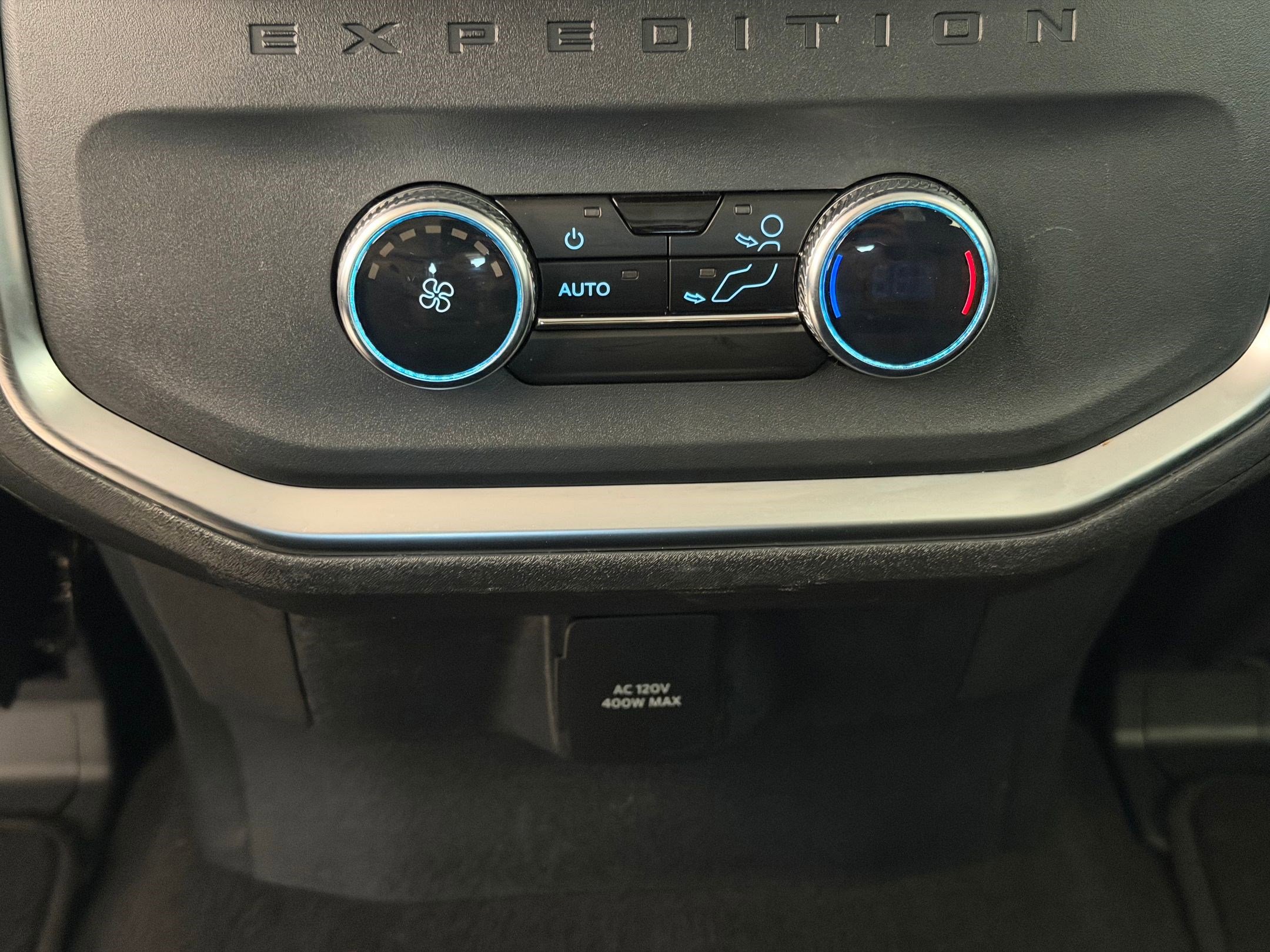 Certified 2025 Ford Expedition Max Active image 24