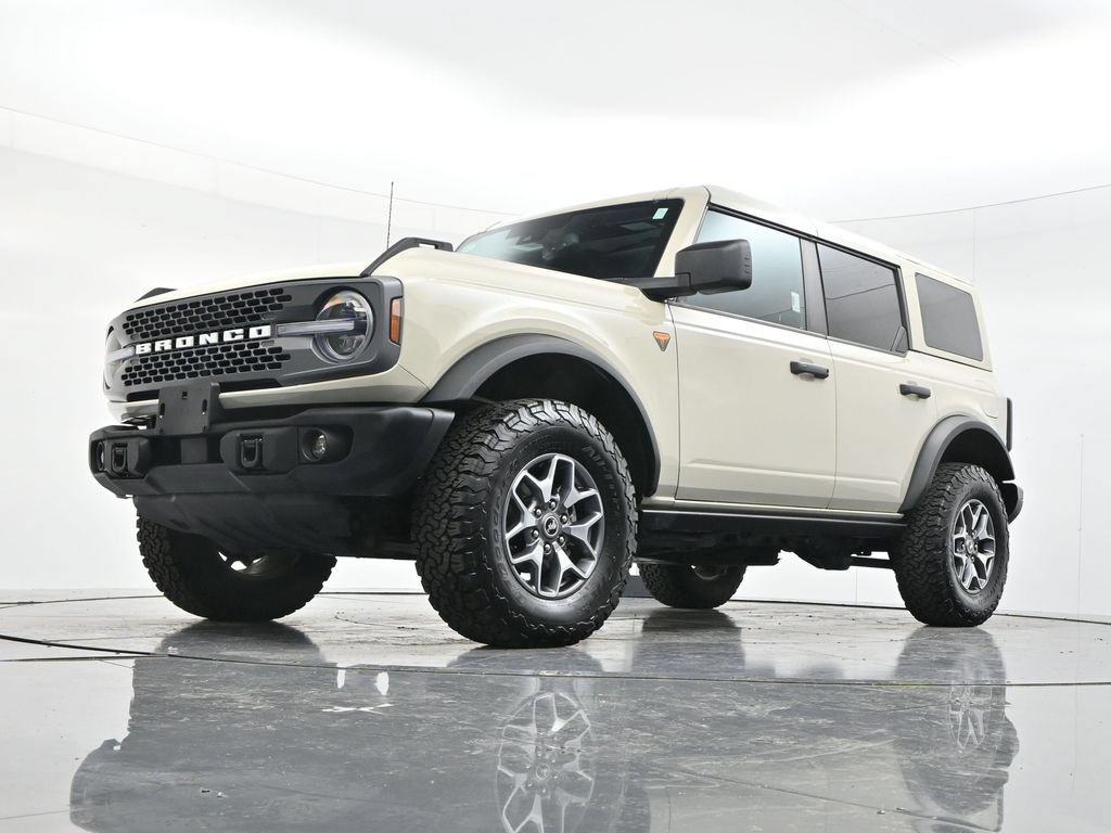 Certified 2025 Ford Bronco Badlands AWD/4WD image 46