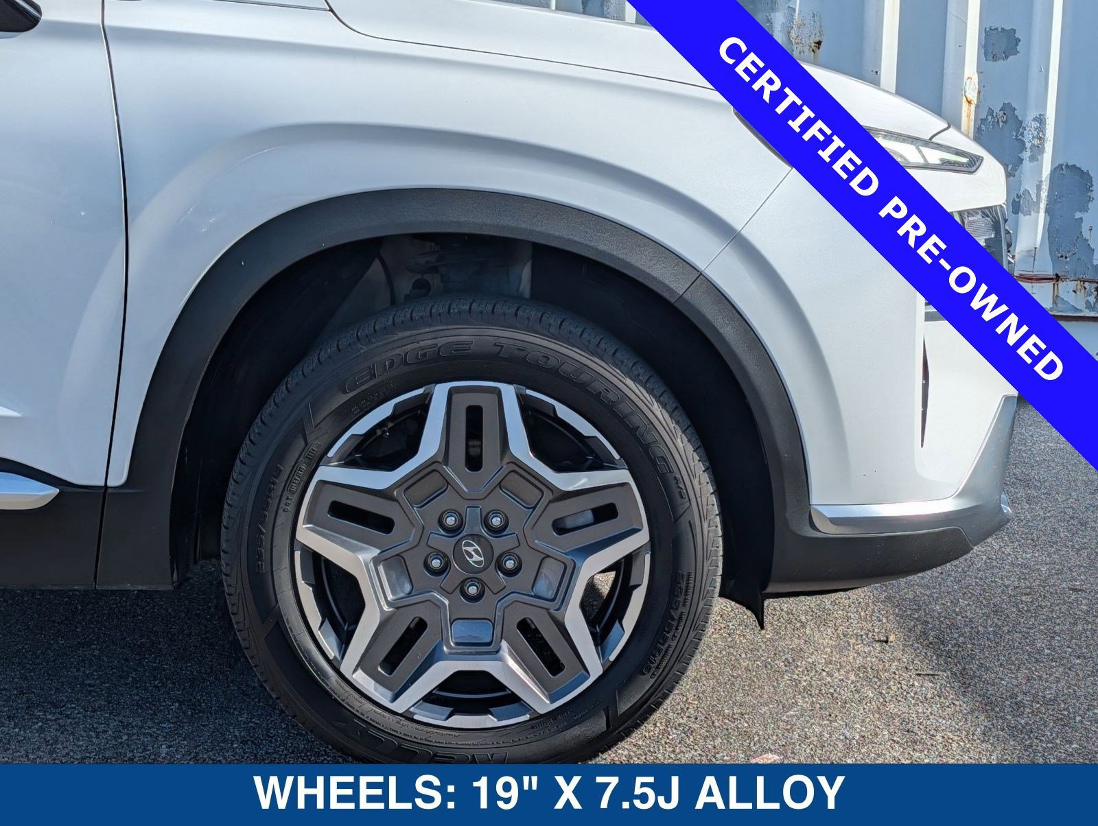 Used 2023 Hyundai Santa Fe SEL Convenience image 12