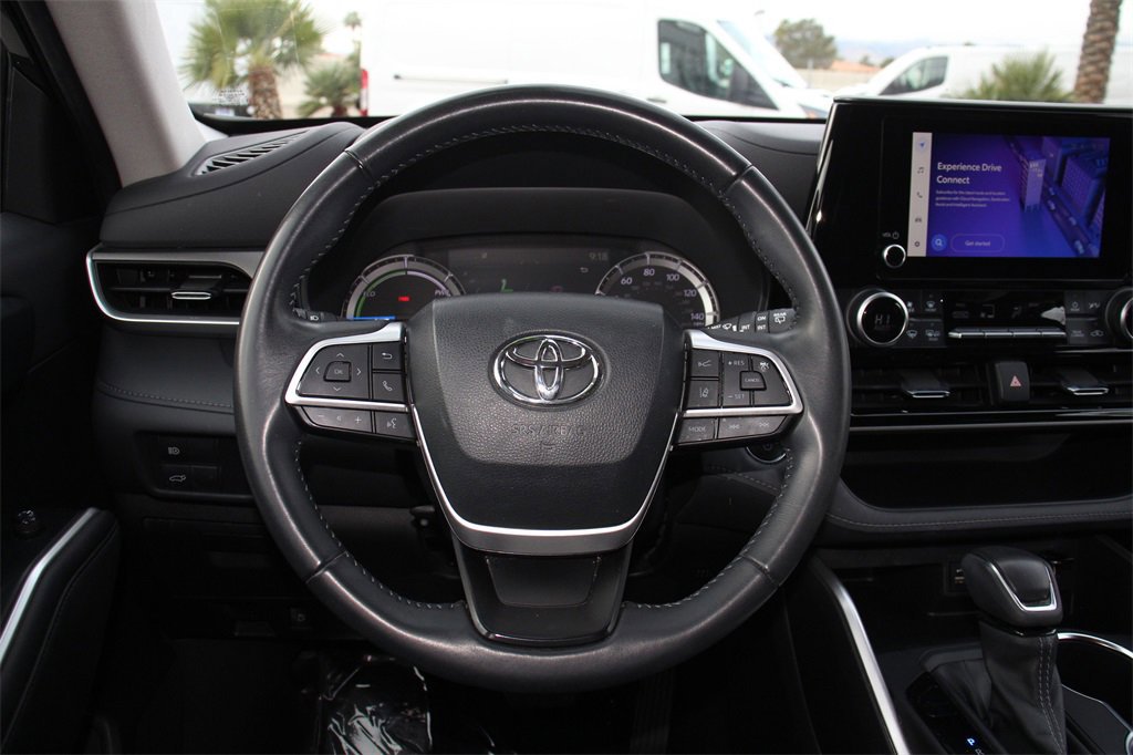 Used 2023 Toyota Highlander LE image 14