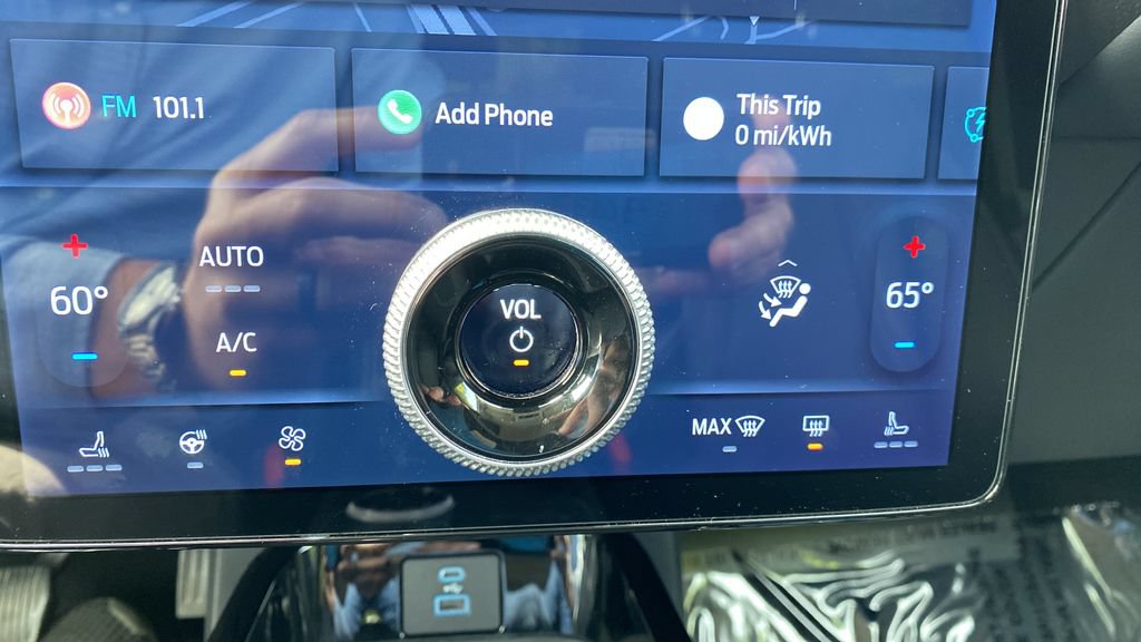 Certified 2024 Ford Mustang Mach-E Premium AWD/4WD image 18