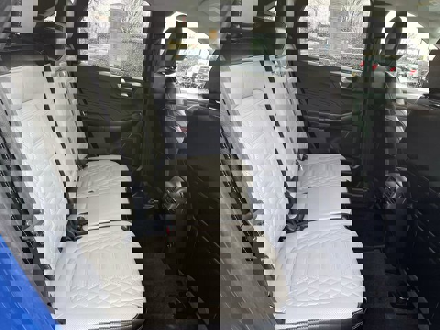 Certified 2023 Ford Escape Platinum w/ Premium Technology Package image 14