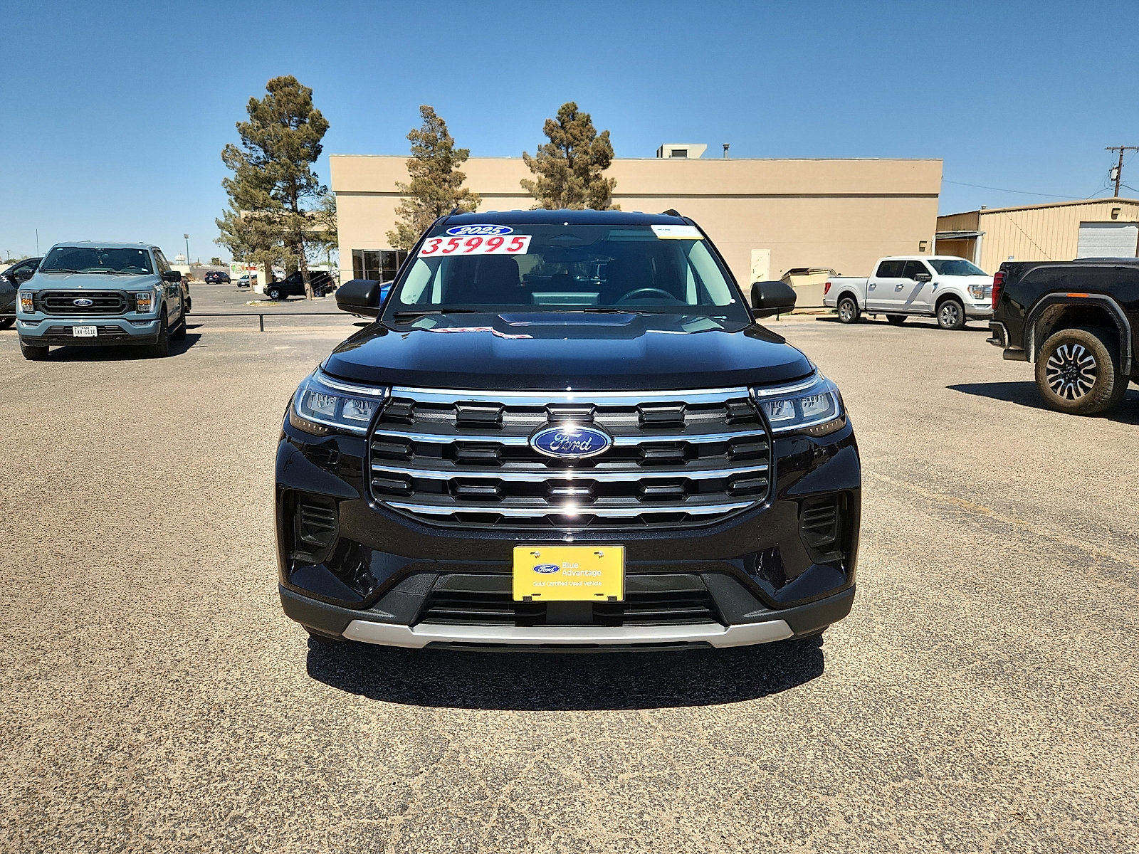 Certified 2025 Ford Explorer Active image 8