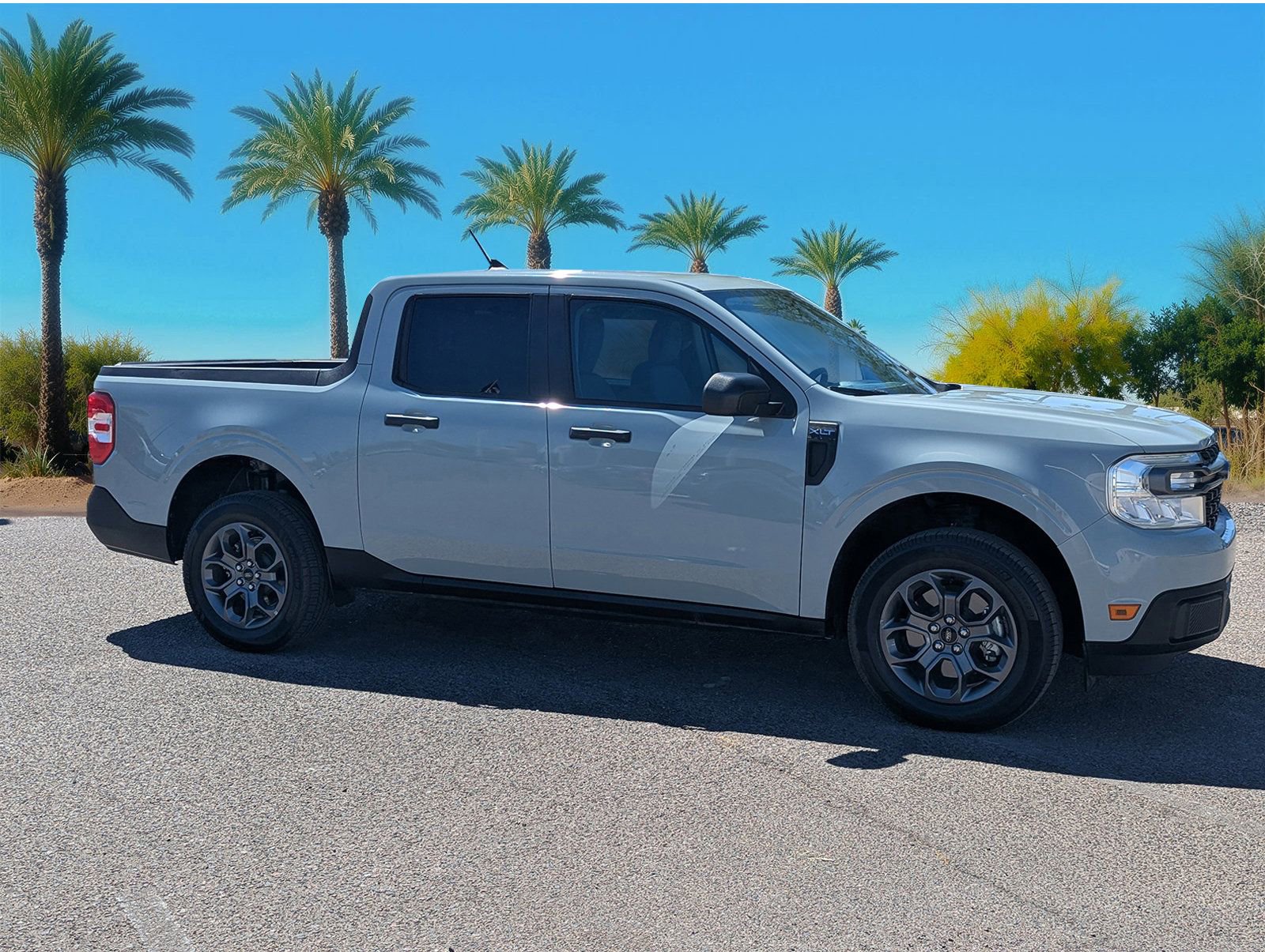 Certified 2022 Ford Maverick XLT image 5