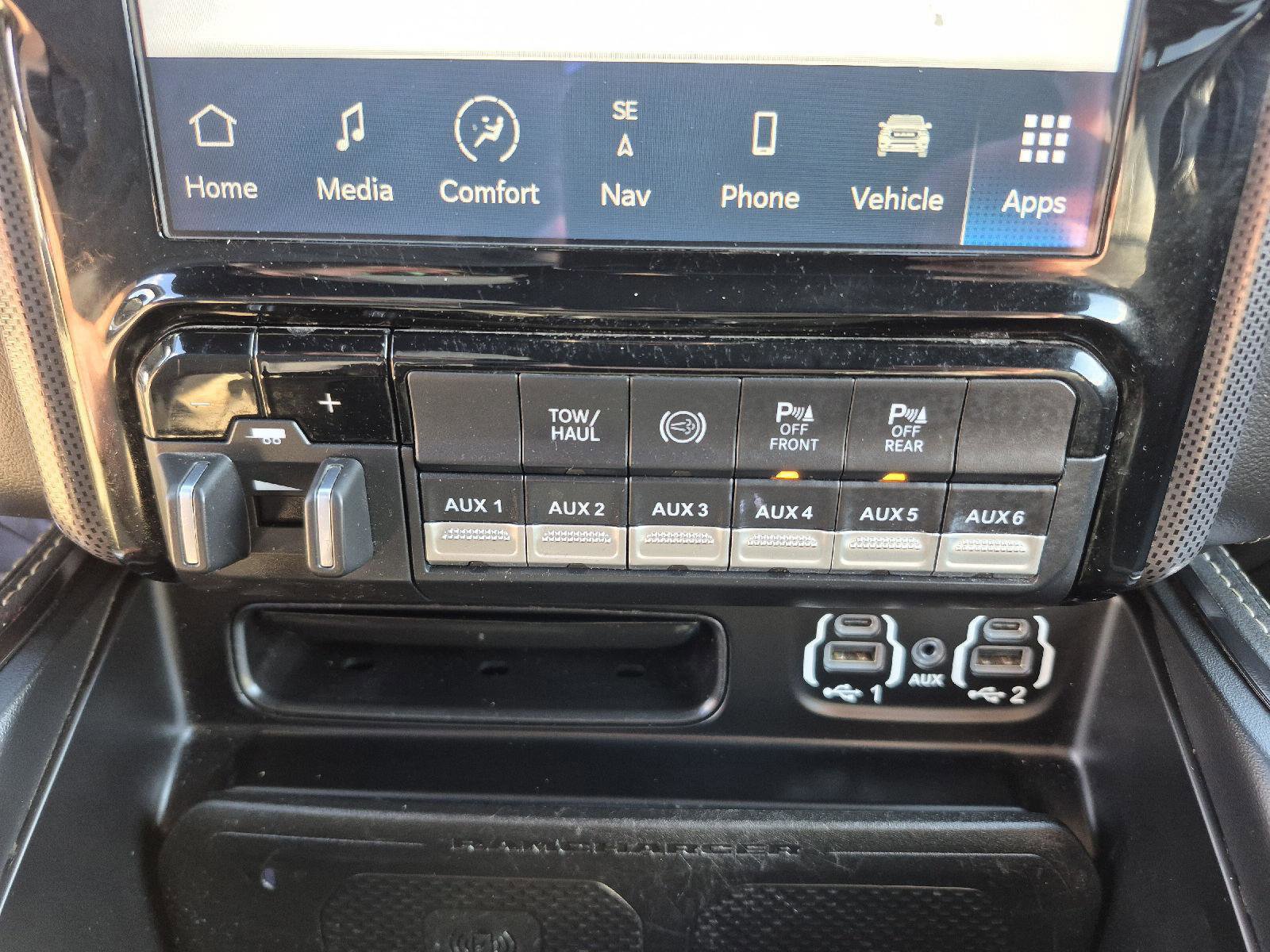 Used 2022 RAM 3500 Limited image 23