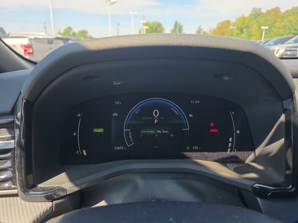 Used 2025 Toyota Camry SE AWD/4WD image 28