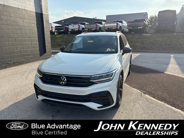 Used 2023 Volkswagen Tiguan SE R-Line AWD/4WD image 9