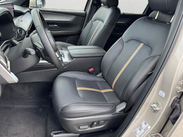 Used 2024 MAZDA CX-90 Plug-In Hybrid w/ Premium Plus AWD/4WD image 15