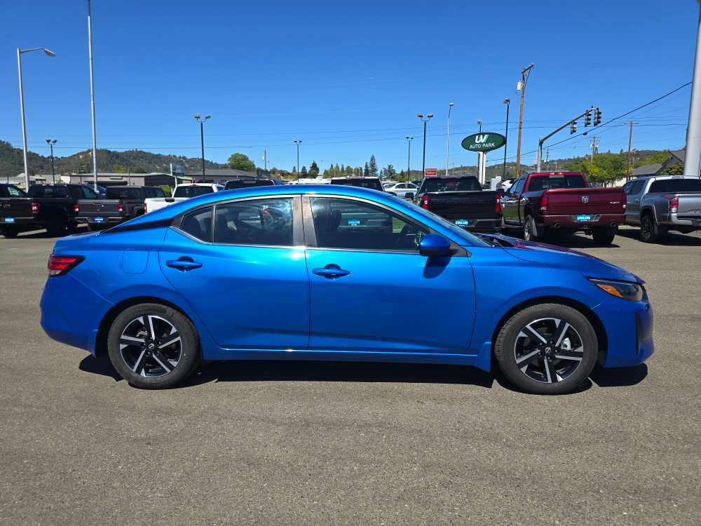 Used 2024 Nissan Sentra SV FWD image 6