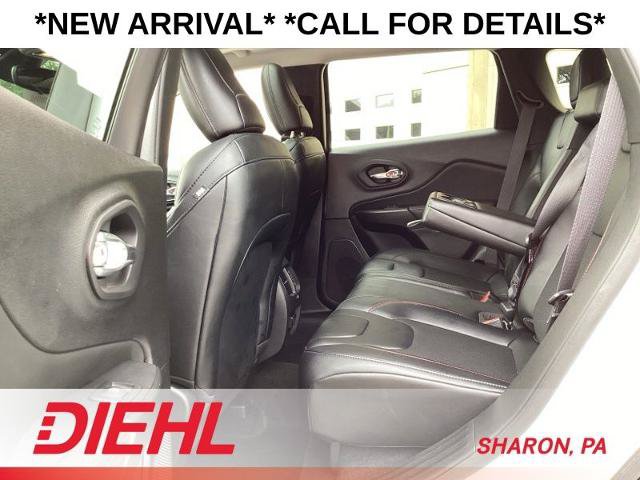 Used 2022 Jeep Cherokee Trailhawk w/ Sun, Sound & Nav Group AWD/4WD image 17