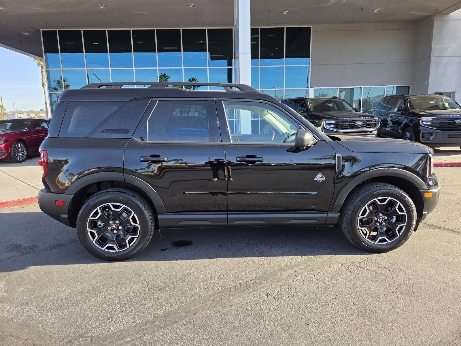 Certified 2025 Ford Bronco Sport Outer Banks w/ Outer Banks Tech Package+ image 6