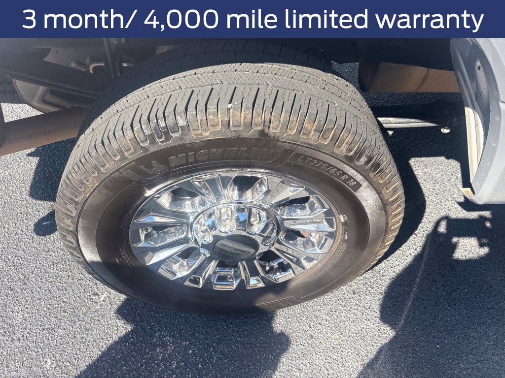 Certified 2019 Ford F250 XLT w/ XLT Premium Package RWD image 4