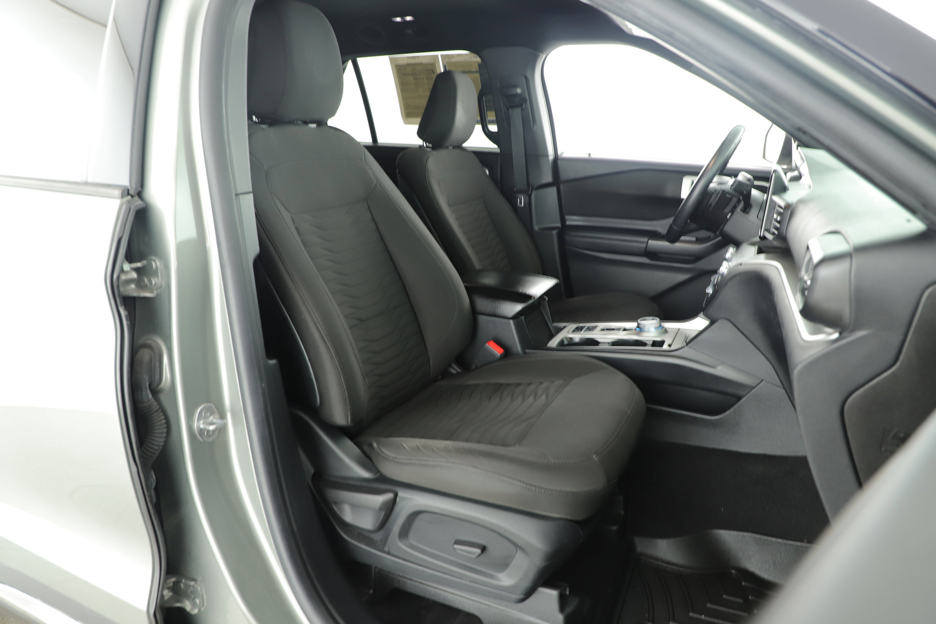 Certified 2020 Ford Explorer XLT image 9