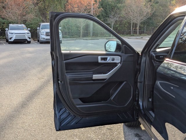 Certified 2023 Ford Explorer Limited w/ Hybrid Equipment Group 310A image 14