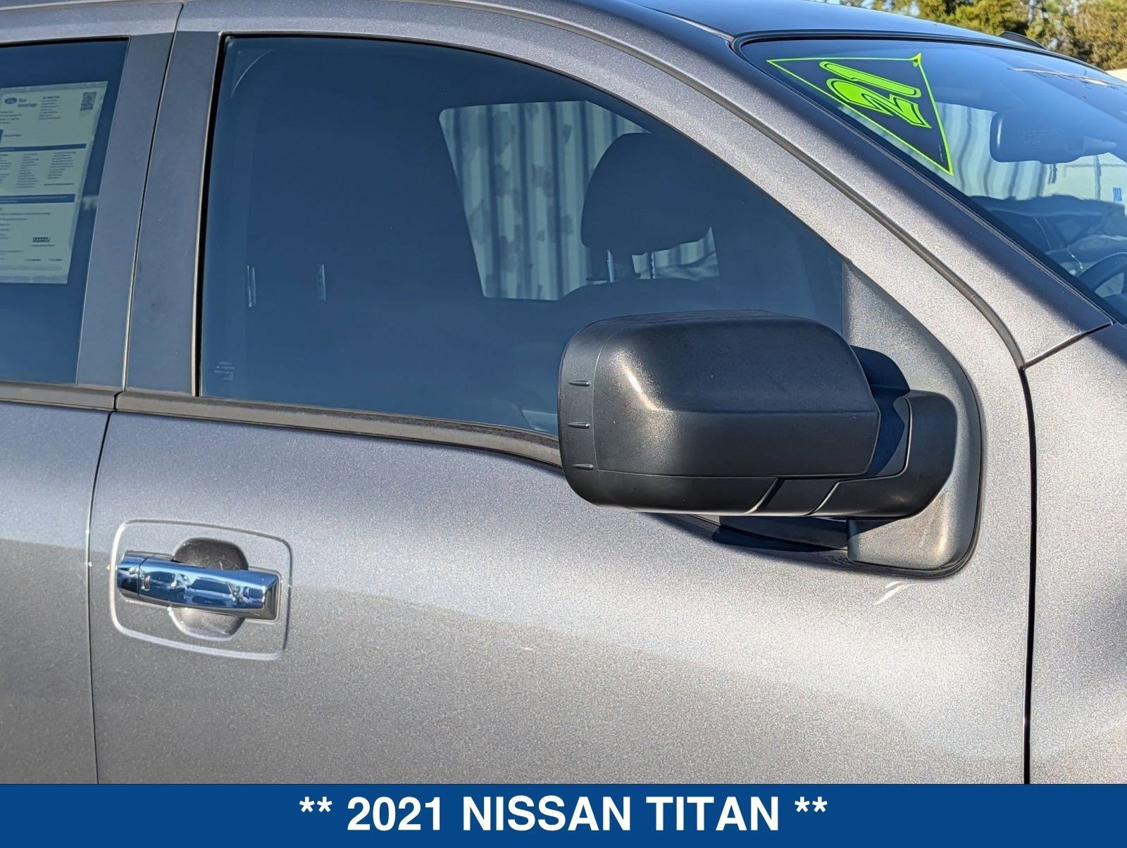 Used 2021 Nissan Titan SV w/ SV Convenience Package image 10